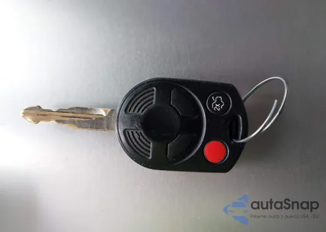 2008 Ford Escape Hybrid z USA, uszkodzony, nr VIN 1FMCU59H18KA62963